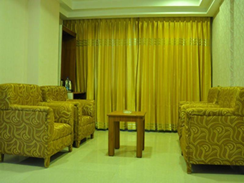 Hotel The Vijay Park - Airport à Chennai Extérieur photo