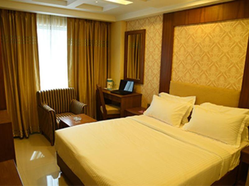 Hotel The Vijay Park - Airport à Chennai Extérieur photo